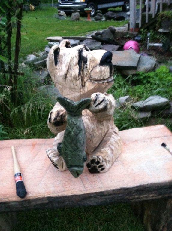 Give A Bear A Fish Chainsaw Carving